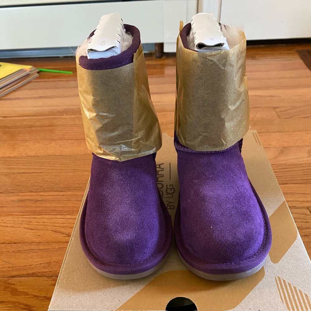 NWT Koolaburra By Ugg brand new purple kids boots